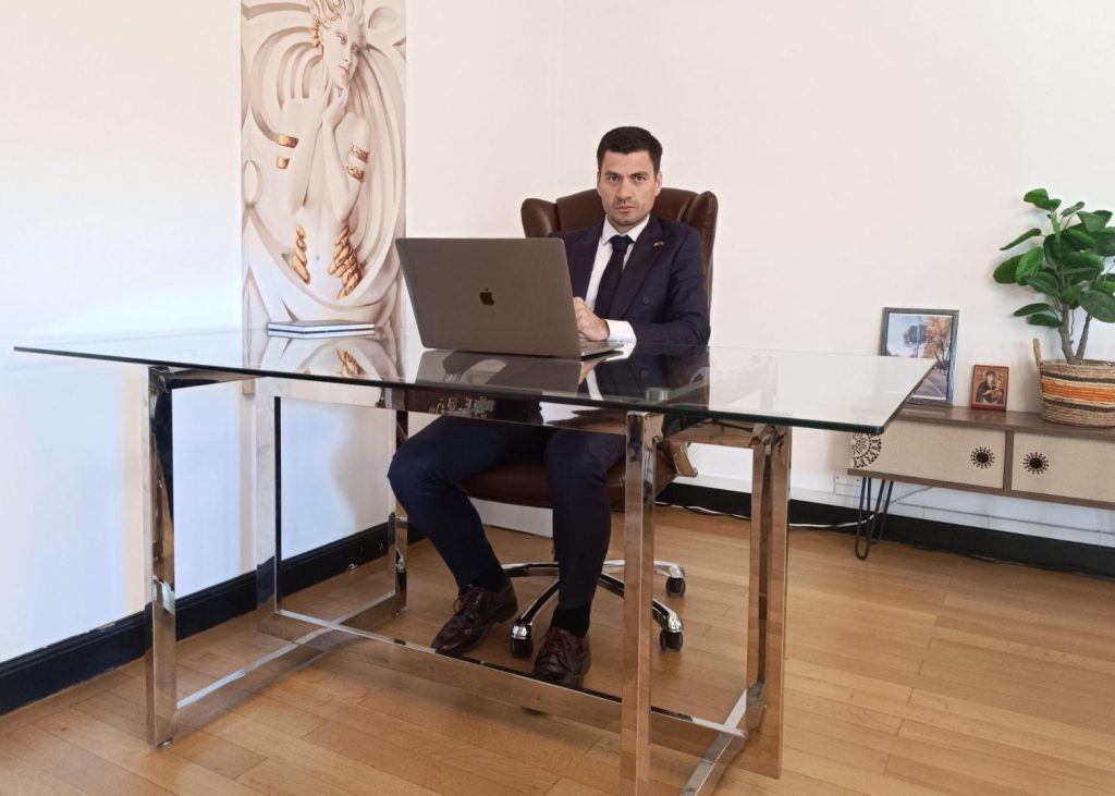 De la necunoscut la lider pe Google în 7 zile – Povestea spusă de Mihai Popa la EkoGroup