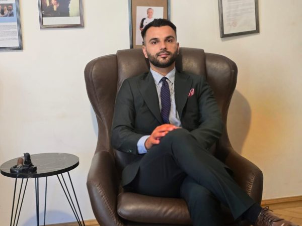Ciprian Petrescu, COO și Managing Partner la Eko Group, Revoluționează Publicitatea prin Promovare în Presă