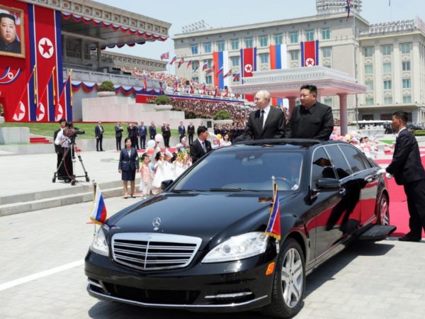 Vladimir Putin și Kim Jong Un